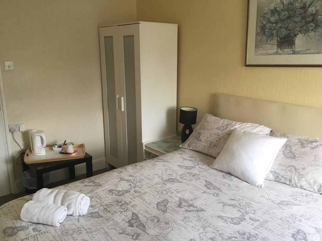 Bentons Guest House Cheltenham Dış mekan fotoğraf