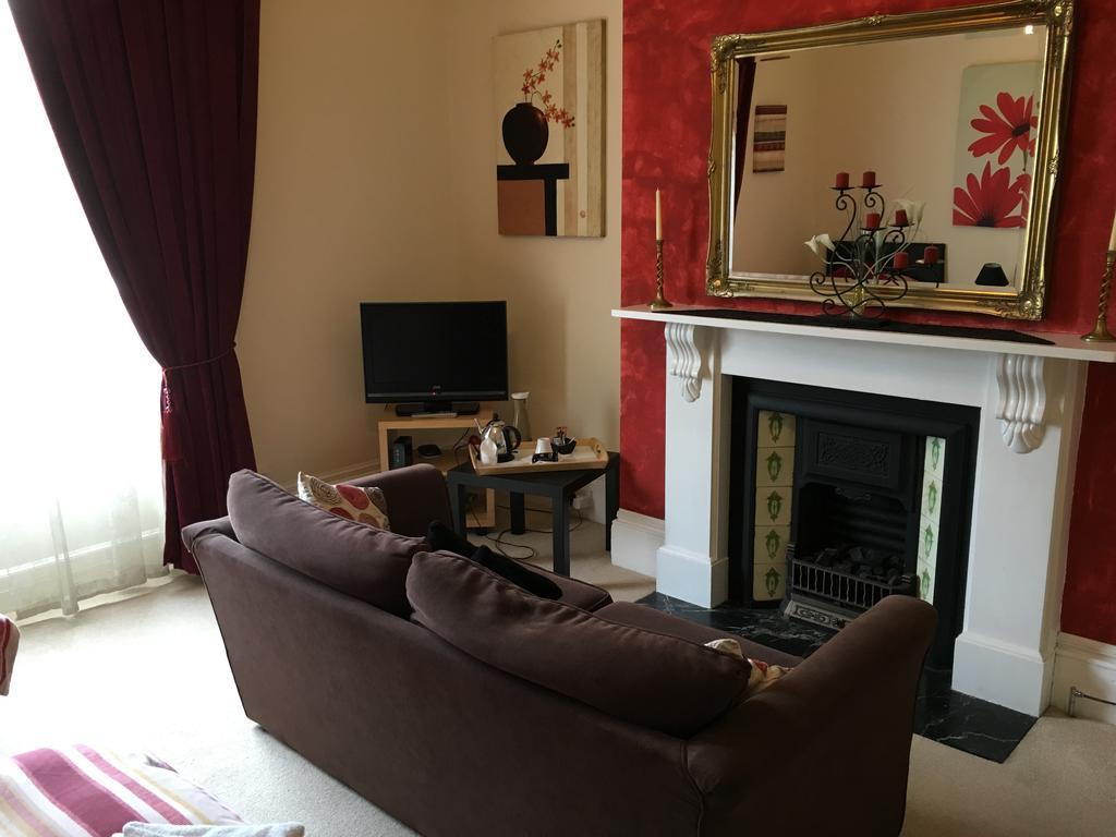 Bentons Guest House Cheltenham Dış mekan fotoğraf